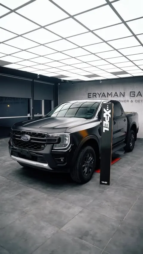 Ford Ranger renkli araç kaplama